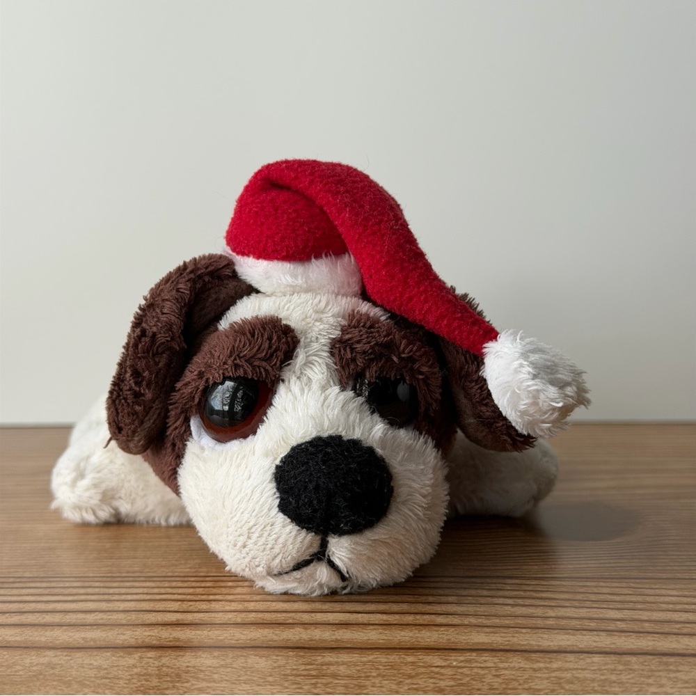 Russ Berrie Lil’ Peepers Brown Christmas Santa Hat Small Puppy Dog Plush Toy